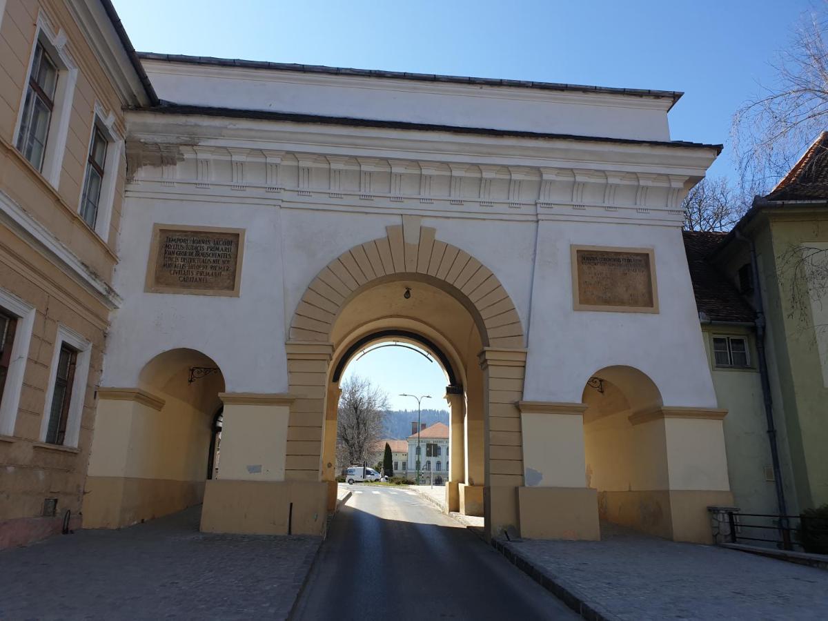Old City Lux Brasov Luaran gambar